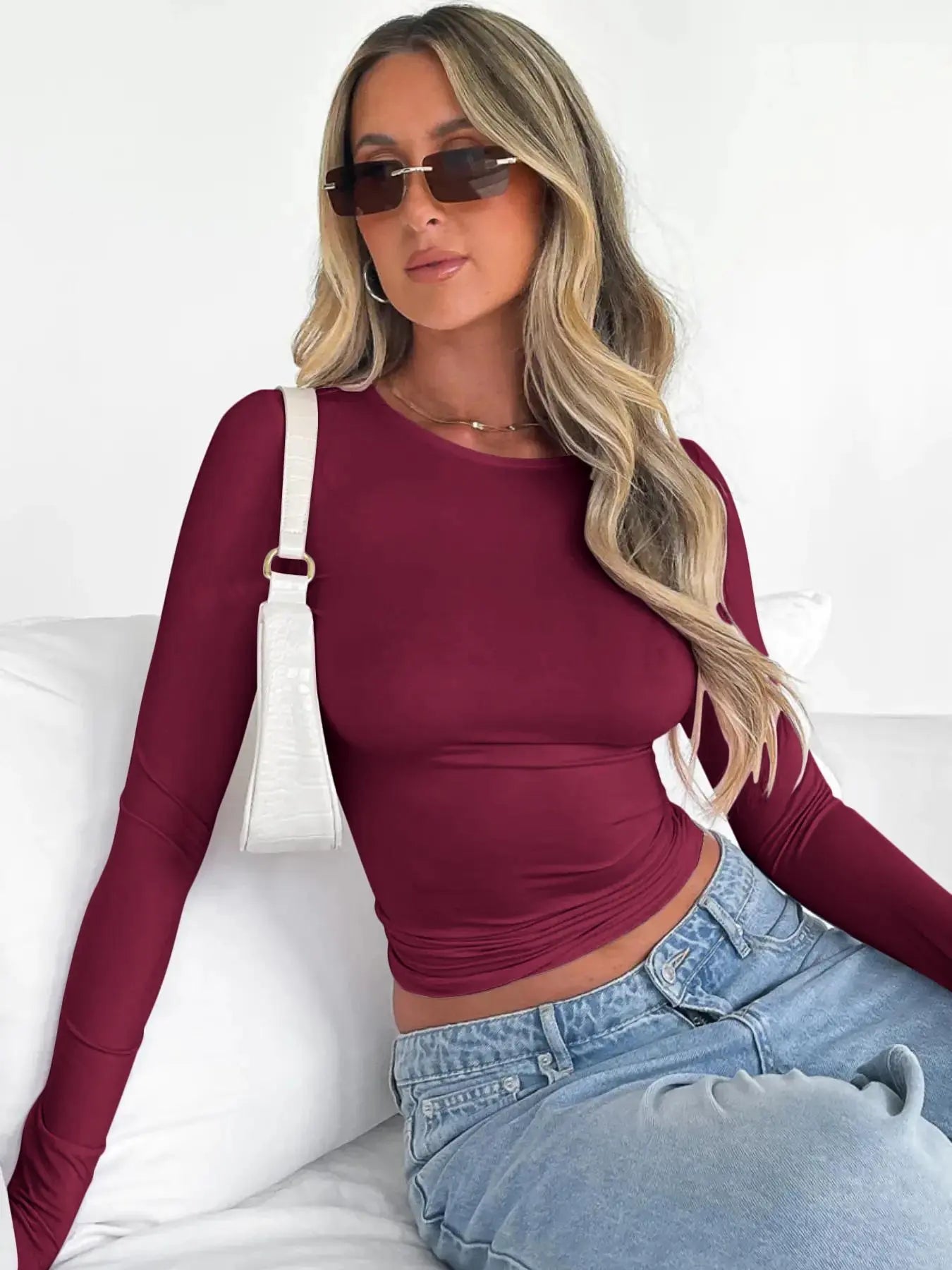 Women's Trendy Round Neck Long Sleeve Crop Top - Casual Slim-Fitting Tee for Music Festivals, Dating, and Everyday Wear