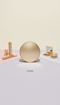Luxe setting powder compact with silky finish