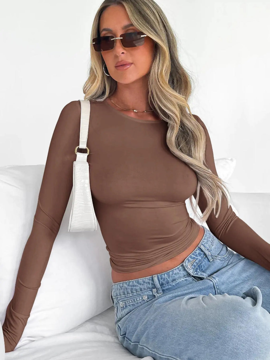 Women's Trendy Round Neck Long Sleeve Crop Top - Casual Slim-Fitting Tee for Music Festivals, Dating, and Everyday Wear