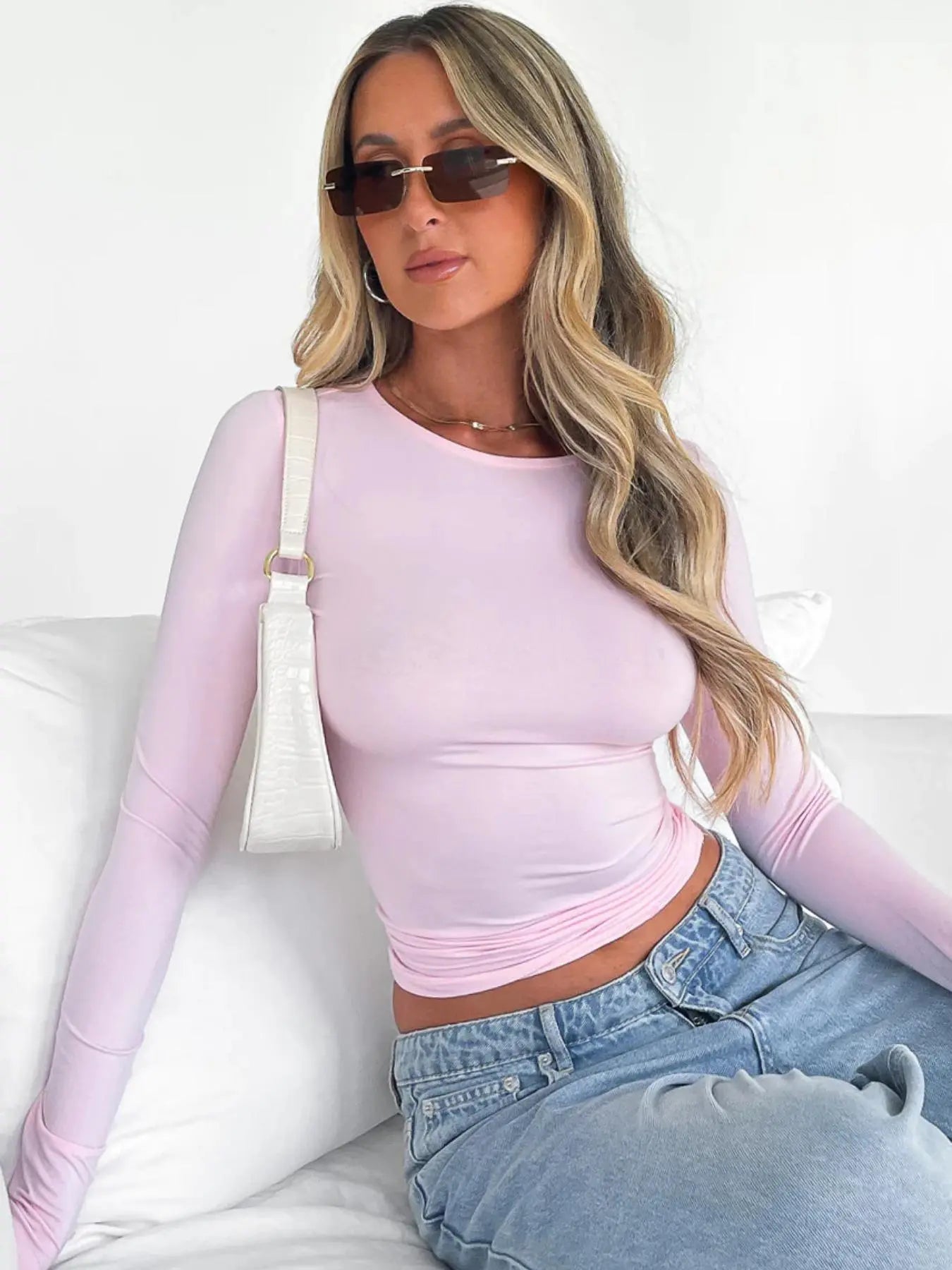 Women's Trendy Round Neck Long Sleeve Crop Top - Casual Slim-Fitting Tee for Music Festivals, Dating, and Everyday Wear