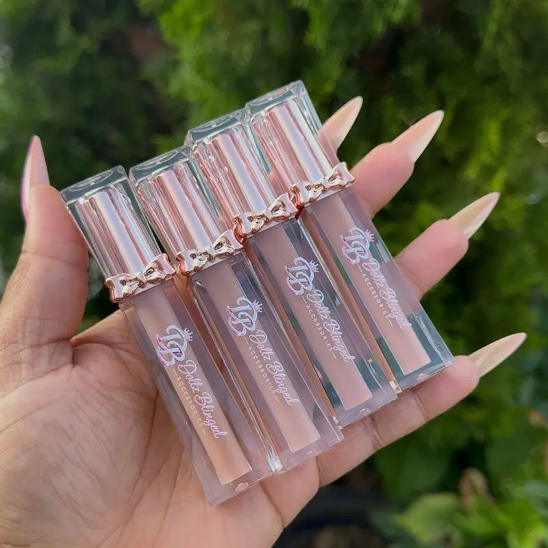 Long-Lasting Nude Matte Liquid Cream with Intense Pigmentation