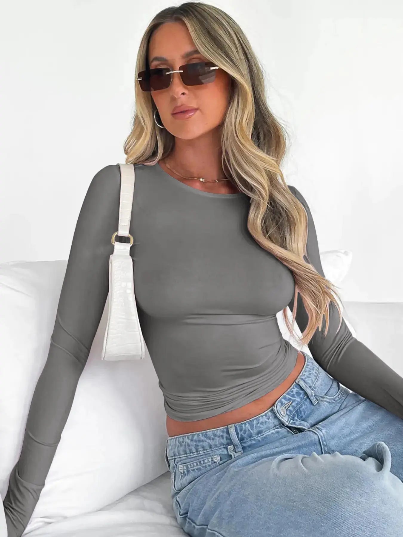 Women's Trendy Round Neck Long Sleeve Crop Top - Casual Slim-Fitting Tee for Music Festivals, Dating, and Everyday Wear